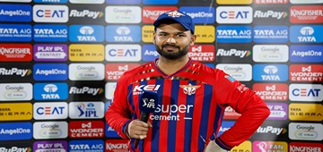 Rishabh Pant steps down as LSG captain after mega deal