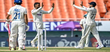 Suthar Impresses on Debut with Turn, Control and Wickets