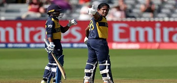 Sri Lanka cling to slim mathematical semi-final qualification hopes