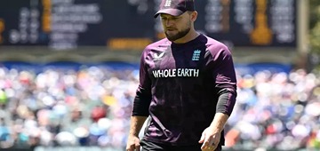 McCullum steps down as England Test coach, continues in white-ball role.